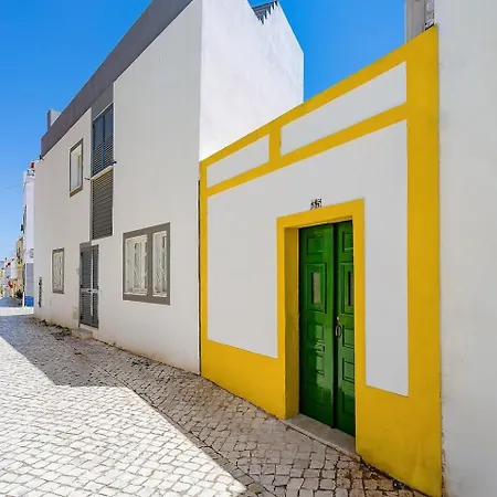 Tiny Historic Quarter By Promenade Pier * 波尔蒂芒