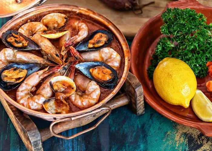 Tiny Historic Quarter By Promenade Pier * Portimao