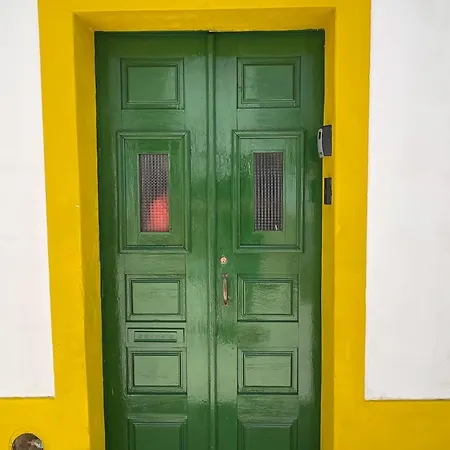 Tiny Historic Quarter By Promenade Pier פורטימאו