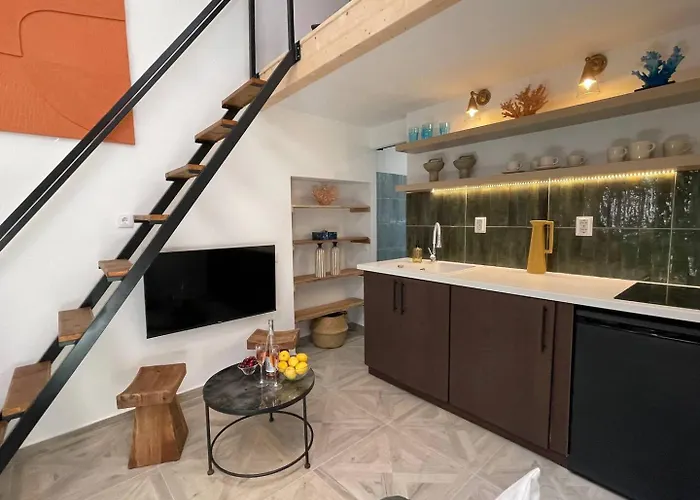 Tiny Historic Quarter By Promenade Pier בית נופש *